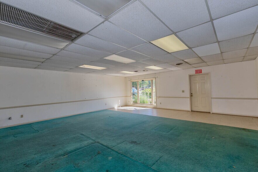 More Photos Of 3103 Mercury Drive Dr, Columbus Office For Sale