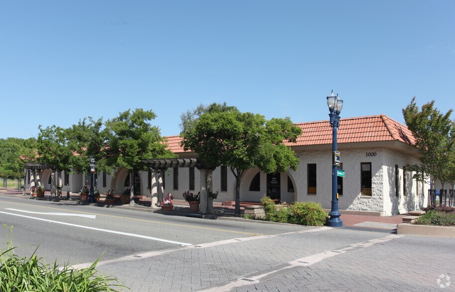 More Photos Of 1000 Texas St, Fairfield Office Residential For Lease