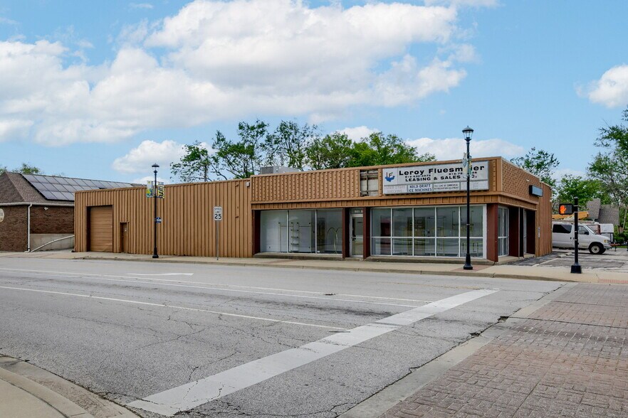 More Photos Of 901 Main St, Grandview Light Manufacturing For Sale