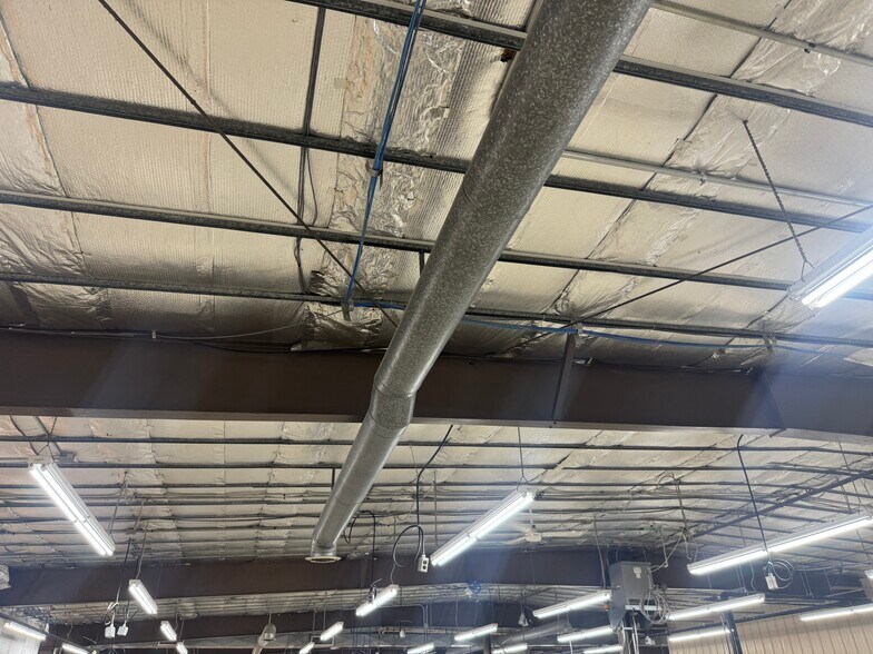 More Photos Of 1434 Progress Ln, Omro Distribution For Sale