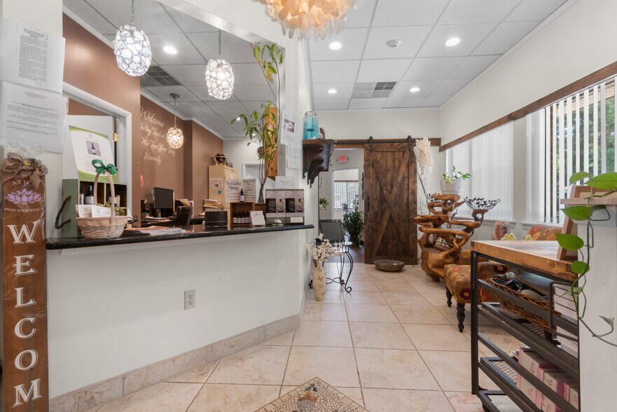 More Photos Of 301-303 Candlewood Cmn, Howell Medical For Lease