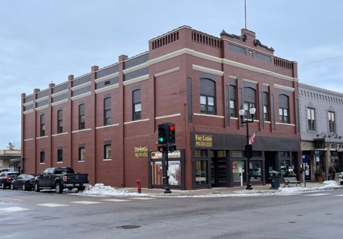 Primary Photo Of 821-823 Mainstreet, Hopkins Storefront Retail Office For Lease