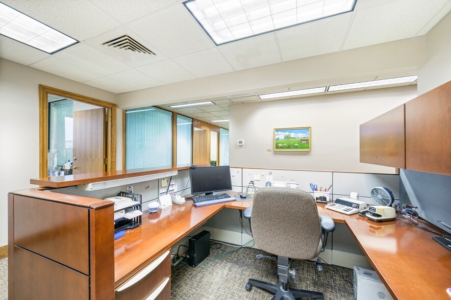 More Photos Of 20 S Main St, Chambersburg Office For Lease