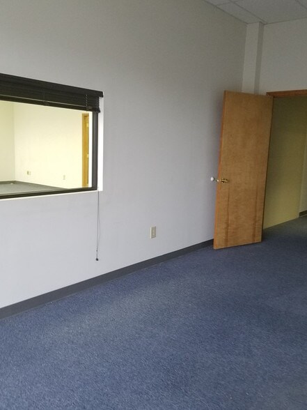 More Photos Of 935 Wilcox Ct, Kingsport Unknown For Lease