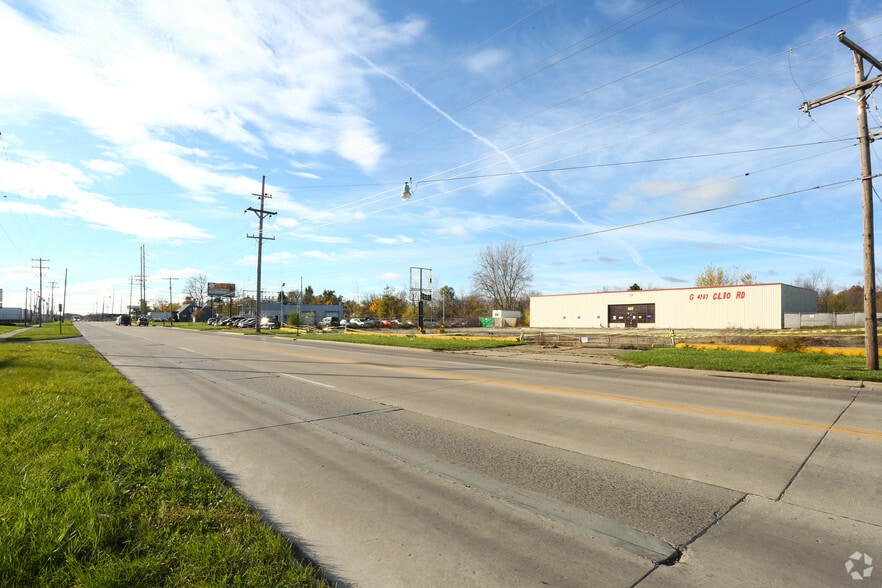 More Photos Of 4161 Clio Rd, Flint Freestanding For Sale