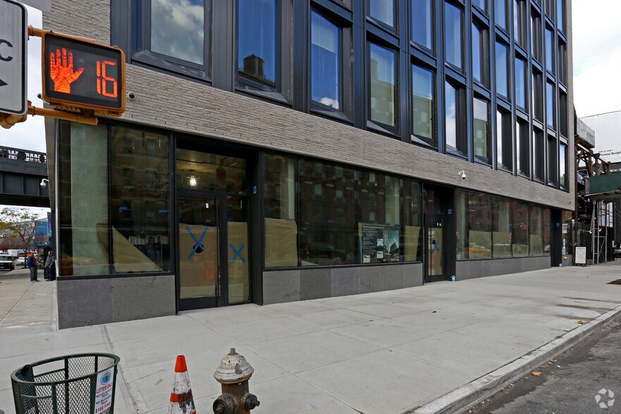 More Photos Of 155 10th Ave, New York Apartments For Lease