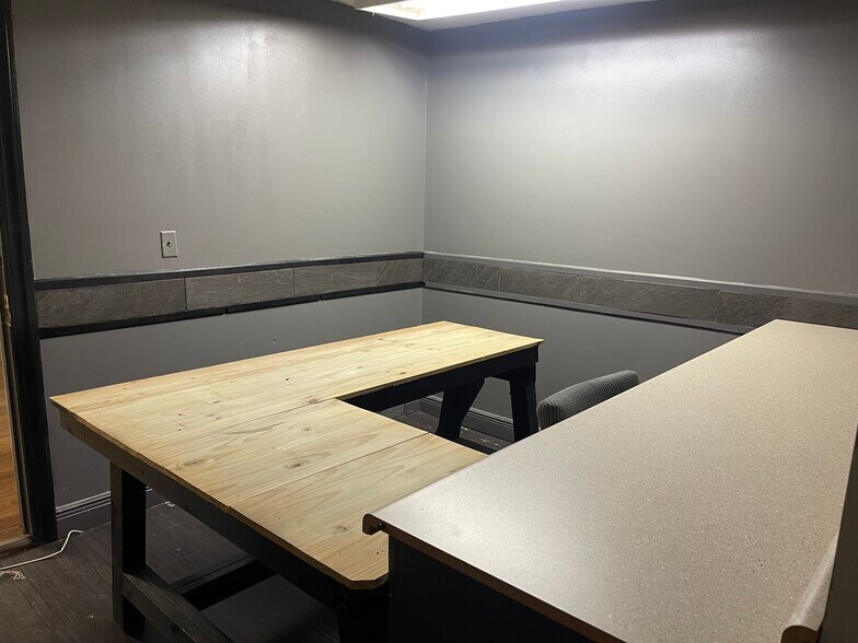 More Photos Of 245 Peach Orchard Rd, Salisbury Industrial For Sale