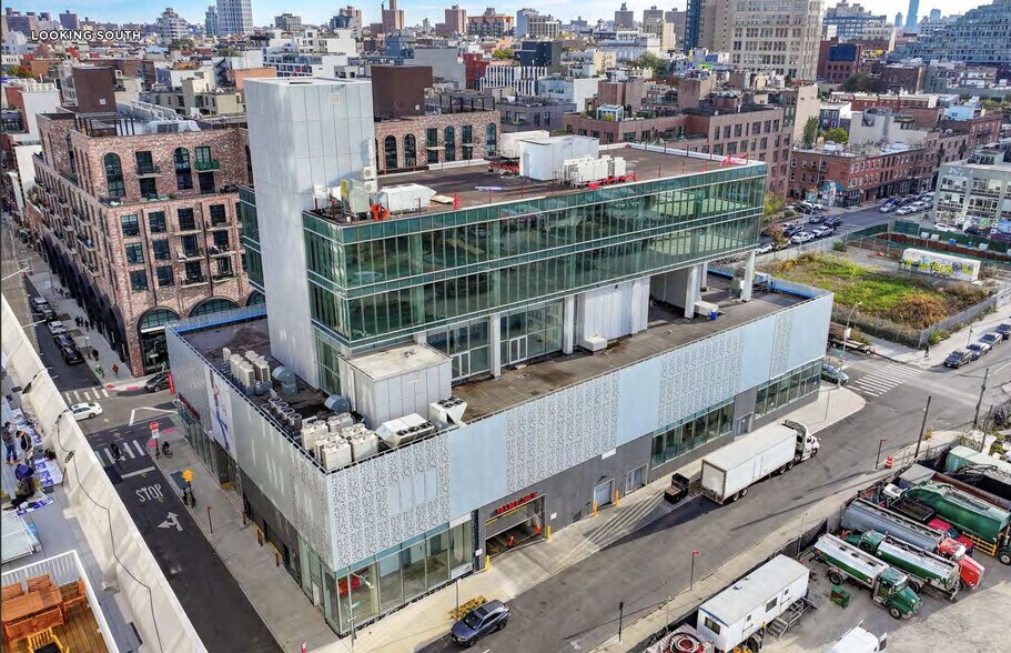 More Photos Of 200 Kent Ave, Brooklyn Office For Lease