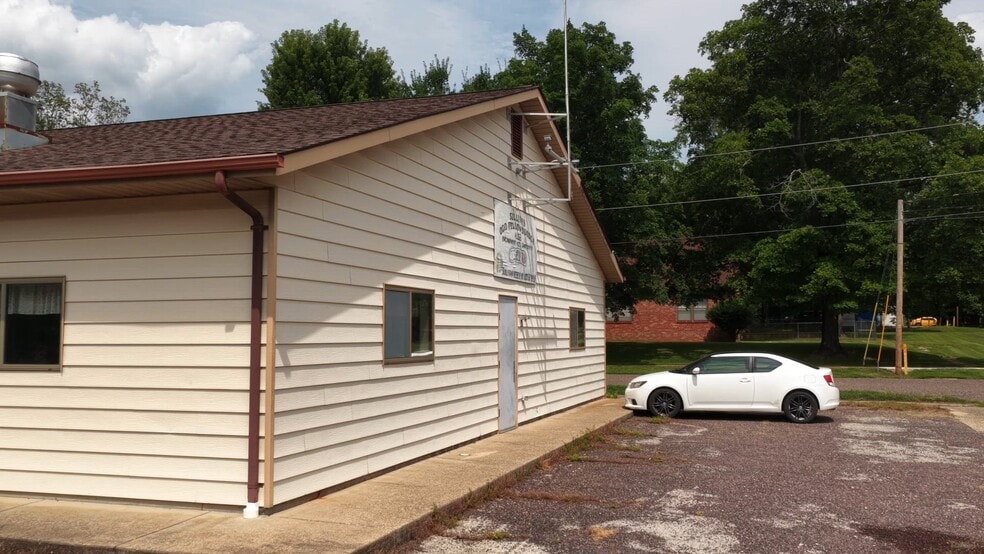 Primary Photo Of 77 Hughes Ford Rd, Sullivan Specialty For Sale