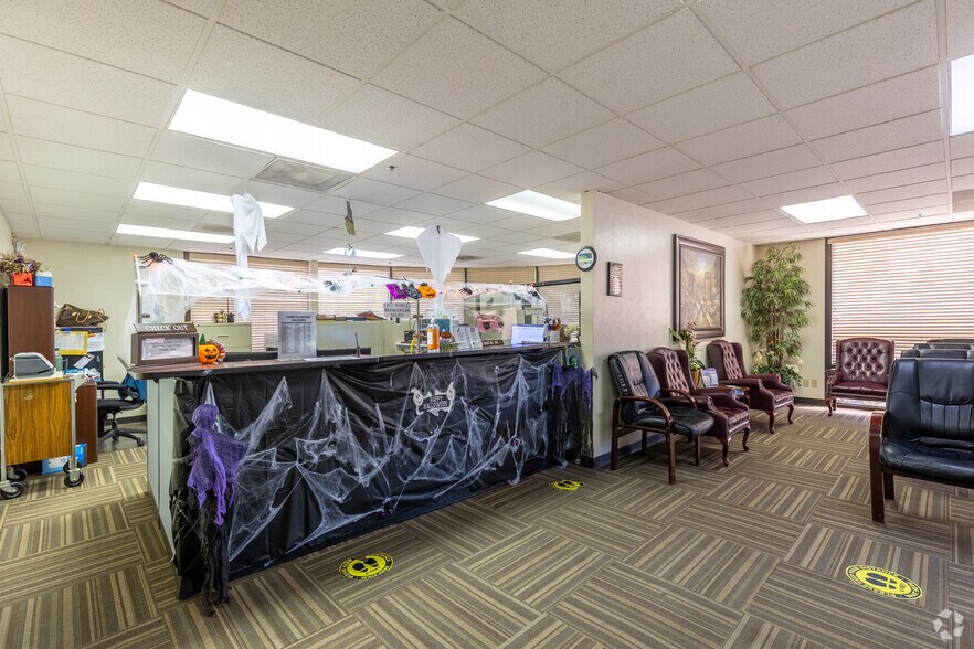 More Photos Of 4000 Physicians Blvd, Bakersfield Medical For Sale