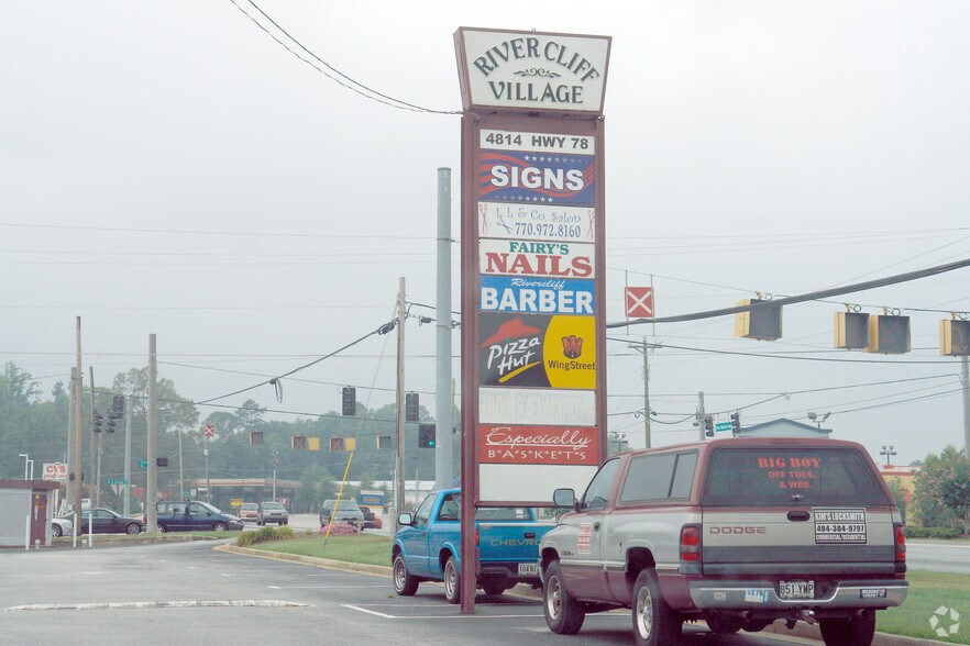 More Photos Of 4814 Stone Mountain Hwy, Lilburn Storefront For Lease