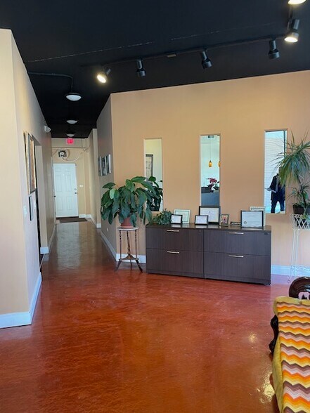 More Photos Of 3407-3423 Church St, Evanston Freestanding For Lease