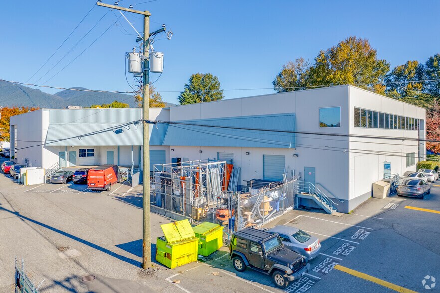 More Photos Of 275 Fell Ave, North Vancouver Service For Sale