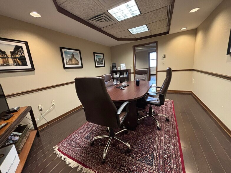 More Photos Of 37 Franklin St, Buffalo Office For Sale
