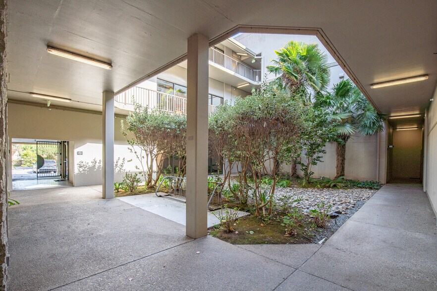 More Photos Of 1001 Sneath Ln, San Bruno Medical For Lease