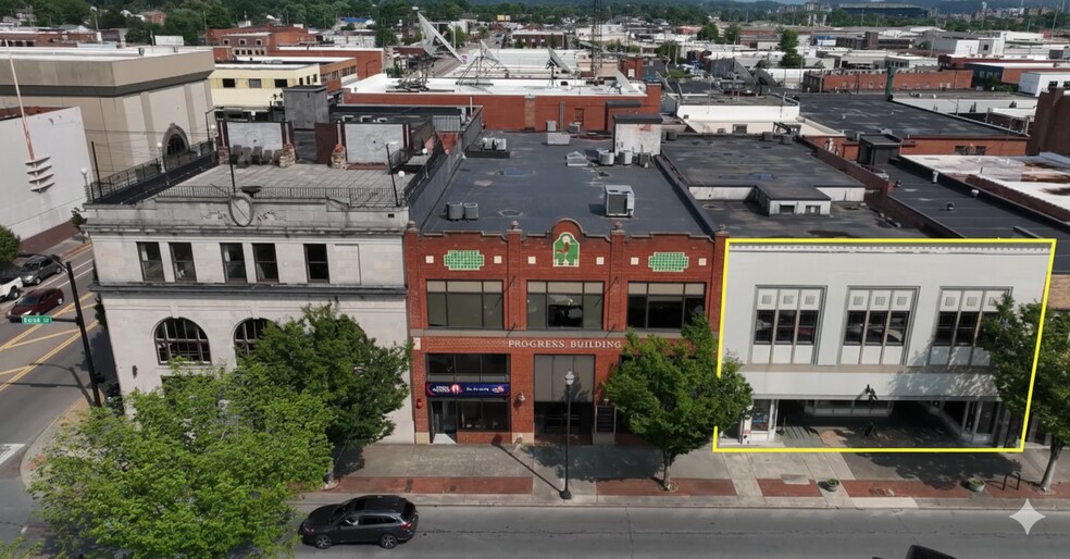 More Photos Of 237-245 Broad St, Kingsport Storefront For Sale
