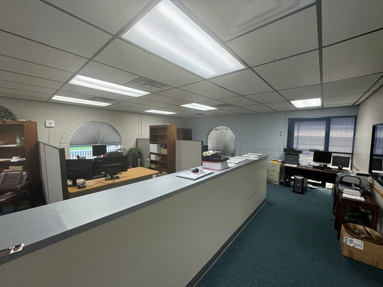 More Photos Of 4228 Blanding Blvd, Jacksonville Storefront Retail Office For Sale