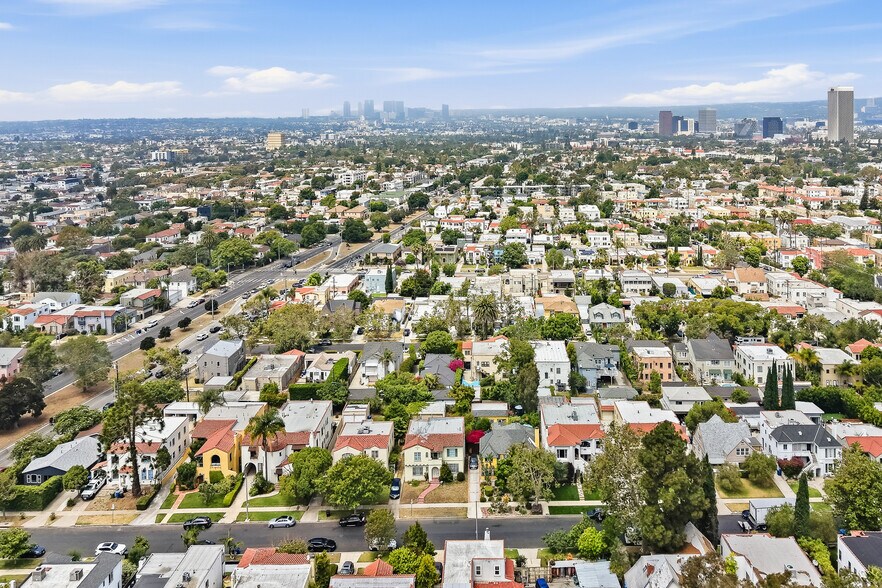 More Photos Of 1259 S Orange Dr, Los Angeles Apartments For Sale