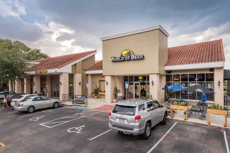 More Photos Of 7506-7524 Dr Phillips Blvd, Orlando Unknown For Lease
