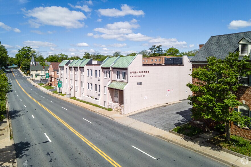 More Photos Of 17 W Jefferson St, Rockville Coworking Space