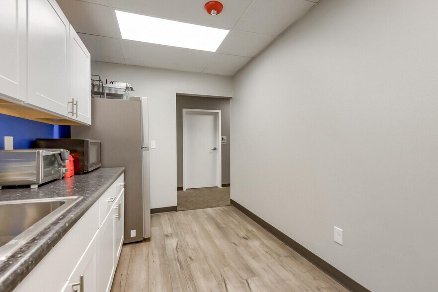 More Photos Of 19316 Goddard Ranch Ct, Morrison Office For Lease