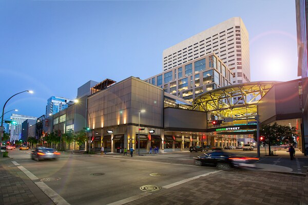 More Photos Of 1201 Fannin St, Houston Unknown For Lease