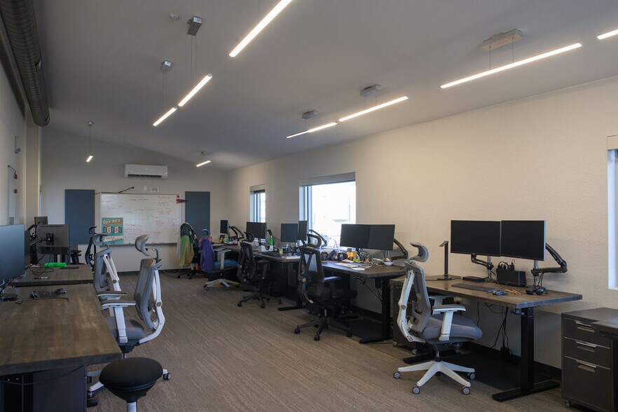 More Photos Of 207 Bartow Rd, Lakeland Office For Sale