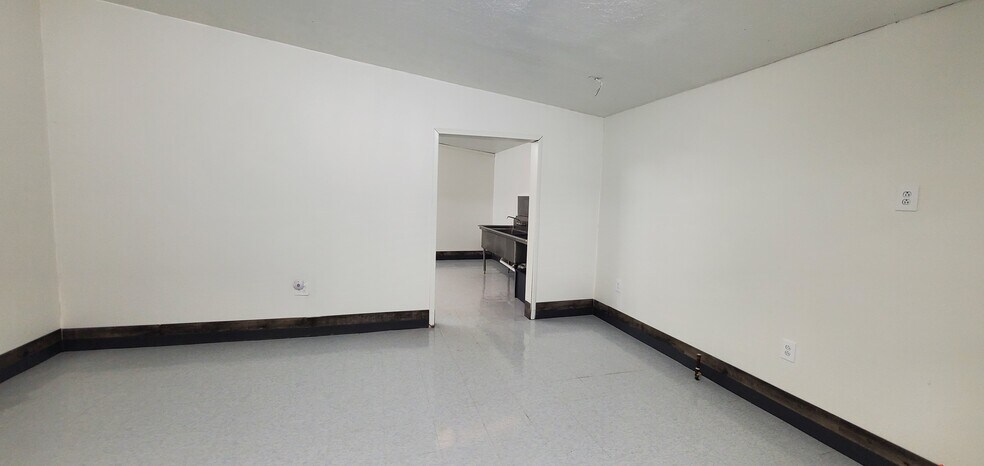 More Photos Of 163 Main St, Bruin Freestanding For Sale