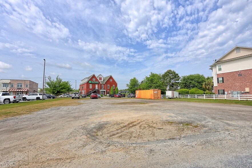 More Photos Of 201 Business Park Dr, Rincon Office For Sale