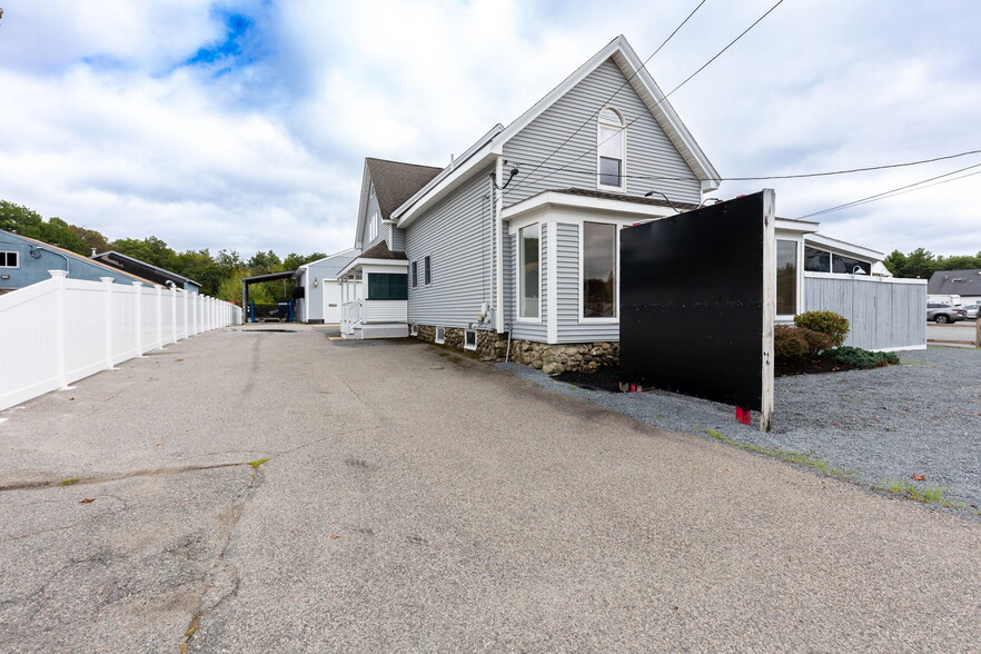 More Photos Of 280 Washington St, North Easton Flex For Sale