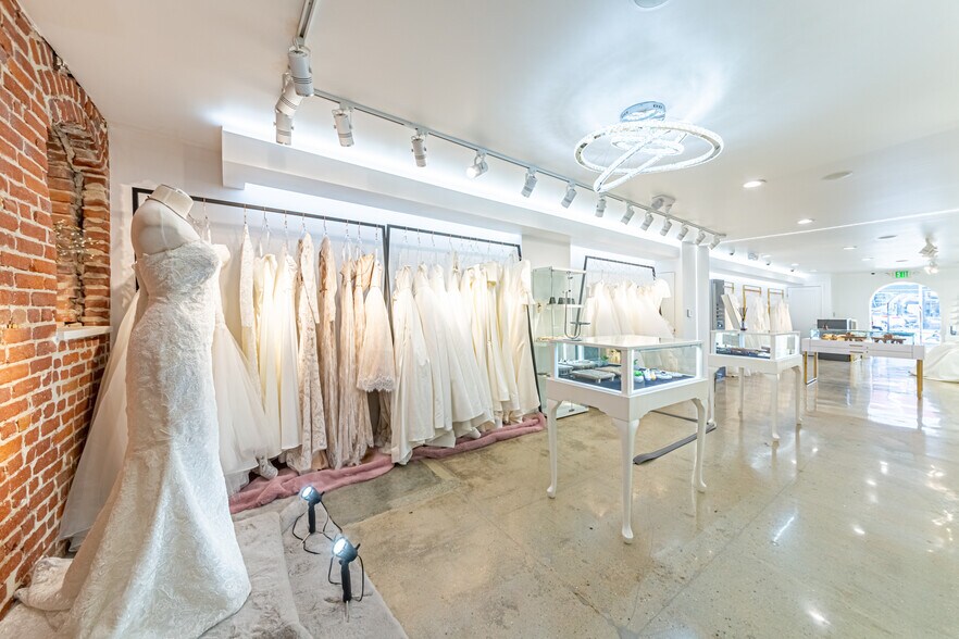 More Photos Of 330 N Western Ave, Los Angeles Storefront Retail Office For Sale
