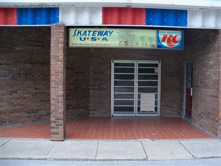 More Photos Of 1717 Franklin Ave, Henderson Skating Rink For Sale