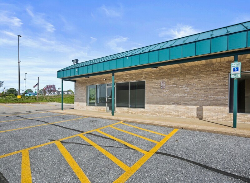 More Photos Of 505-601 Jermor Ln, Westminster Unknown For Lease