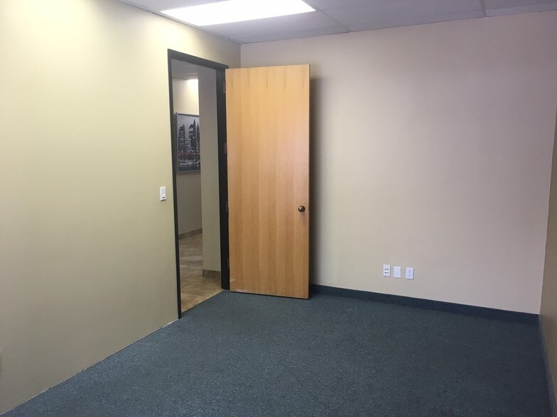 More Photos Of 13402 N Scottsdale Rd, Scottsdale Medical For Lease