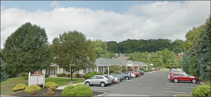 More Photos Of 27 Mountain Blvd, Warren Medical For Sale