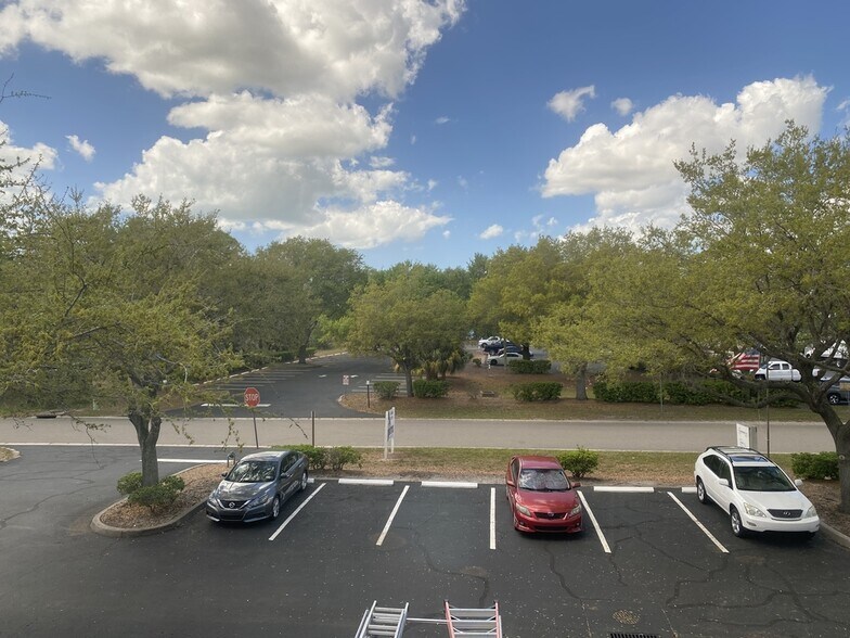 More Photos Of 6015 31st St E, Bradenton Office For Lease