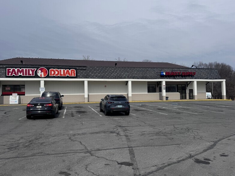 More Photos Of 5418-5432 Sinclair Ln, Baltimore Unknown For Lease