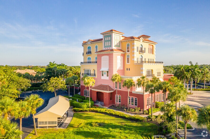 More Photos Of 9045 Strada Stell Ct, Naples Office For Lease