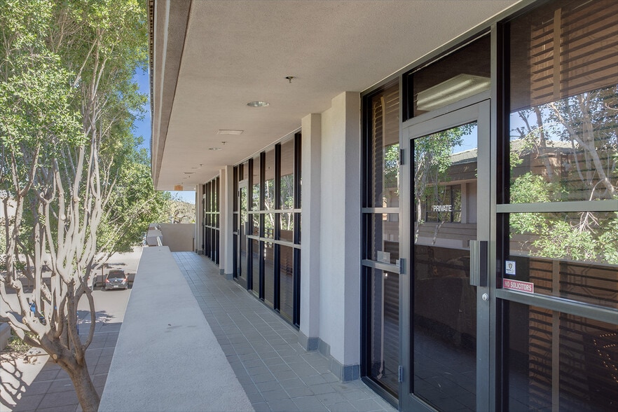More Photos Of 7032-7054 E Cochise Rd, Scottsdale Medical For Lease