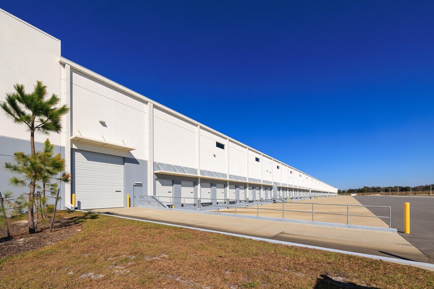 More Photos Of Peterson Rd, Apopka Unknown For Lease