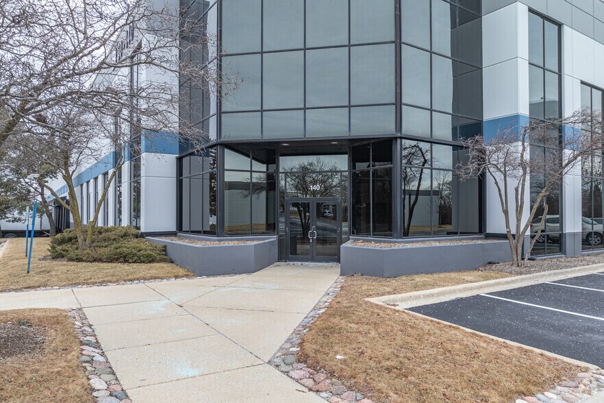 More Photos Of 50-140 Exchange Blvd, Glendale Heights Warehouse For Lease