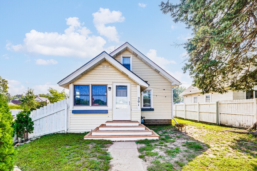 More Photos Of 1025 Southview Blvd, South Saint Paul Restaurant For Sale