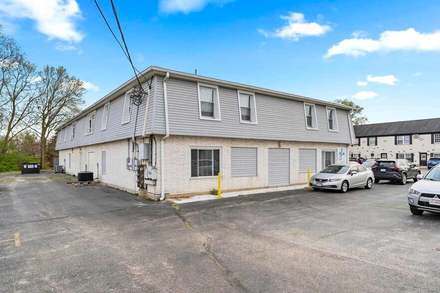 More Photos Of 303 E Main St, Enon Apartments For Sale