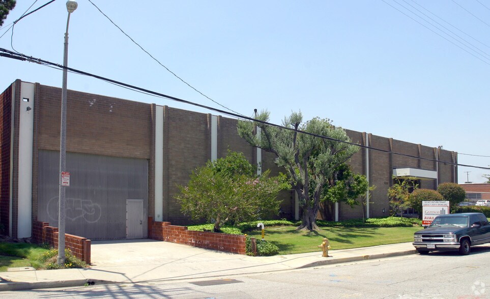 More Photos Of 1420 W 240th St, Harbor City Warehouse For Lease