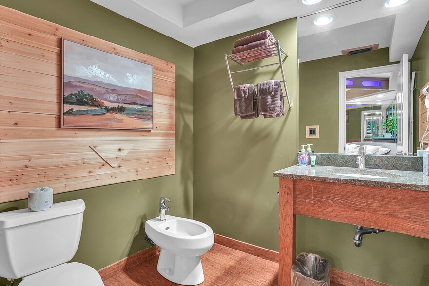 More Photos Of 16W621 S Frontage Rd, Willowbrook Hotel For Sale