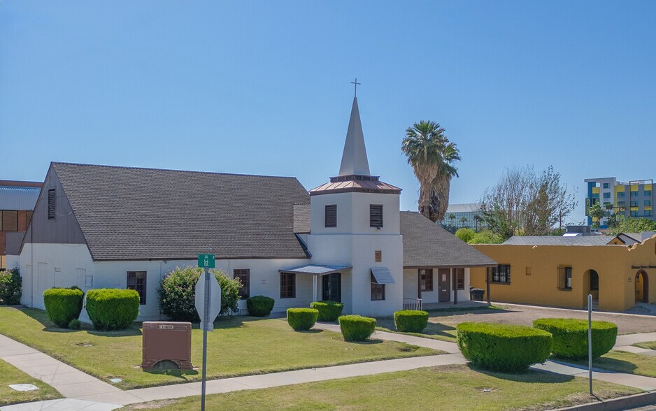 More Photos Of 61 N Hibbert, Mesa Freestanding For Sale