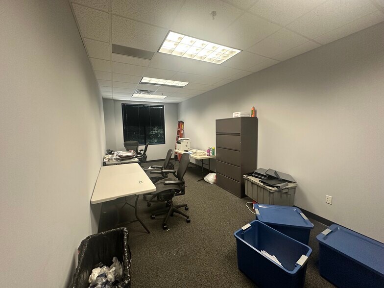 More Photos Of 6525 Shiloh Rd, Alpharetta Office Residential For Sale