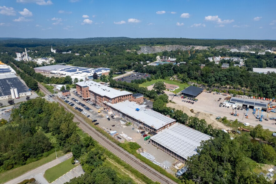 More Photos Of 30 Martin St, Cumberland Office For Lease