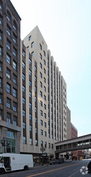 More Photos Of 324 W Superior St, Duluth Medical For Lease