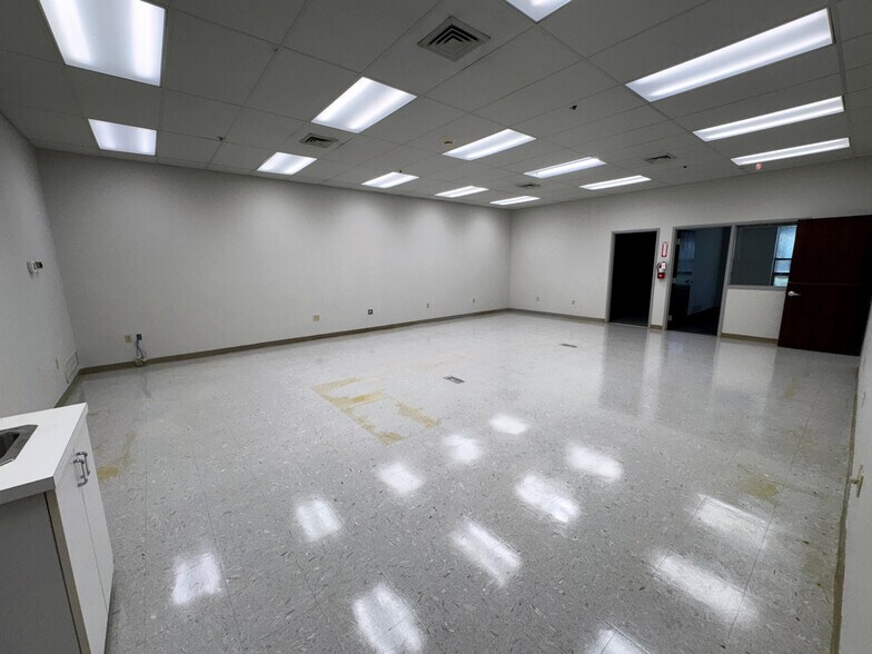 More Photos Of 1530 N 1000 W, Logan Warehouse For Lease